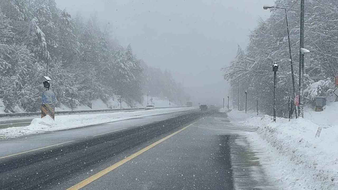 Meteoroloji 38 il için uyardı: Sağanak ve kar etkili olacak