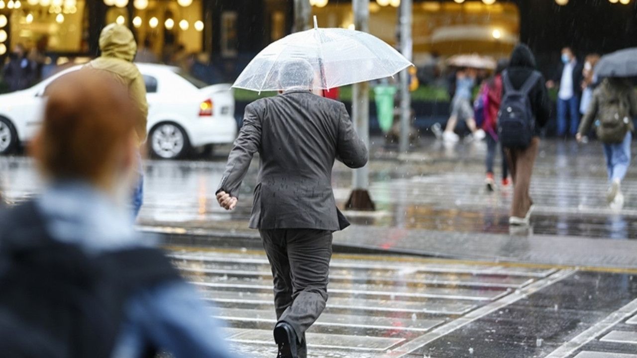 Meteoroloji’den turuncu ve sarı kodlu uyarı geldi! Sağanak kapıda